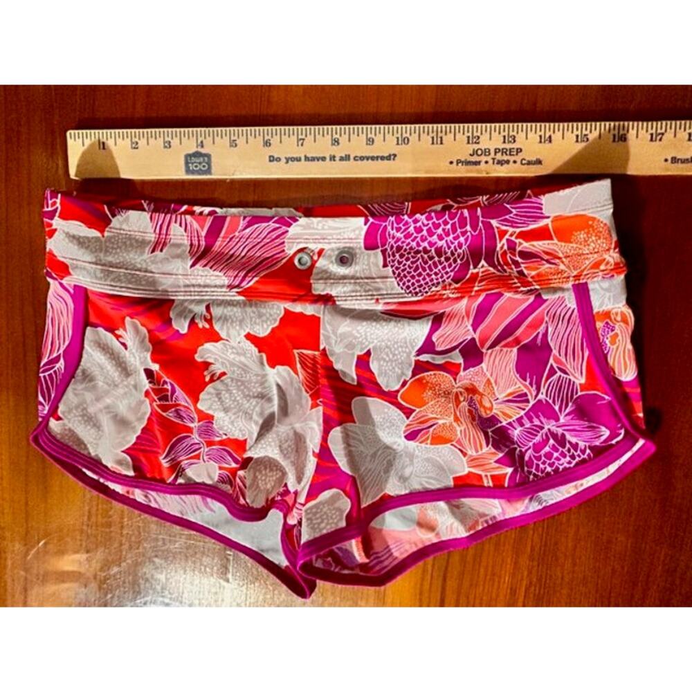 Athleta Rio Kata Board Short Sze S Tropical Island Surf Beachy Colorful READ